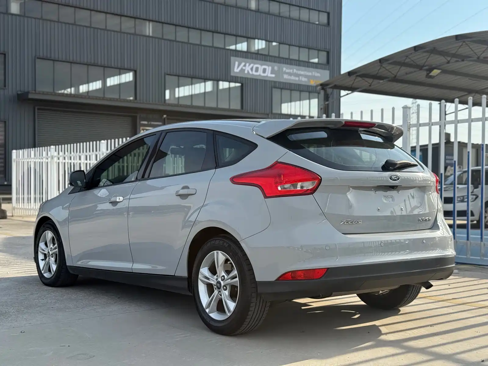 Фото 4 - Ford Focus