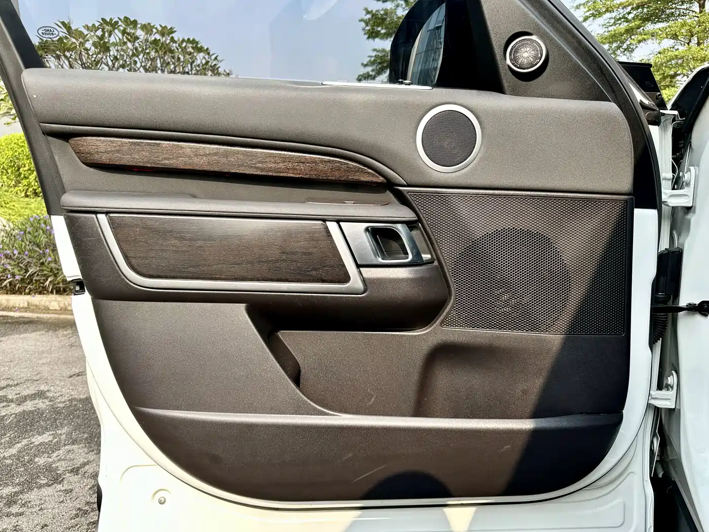 Land Rover Discovery 2019 3.0 SC V6 SE фото 18