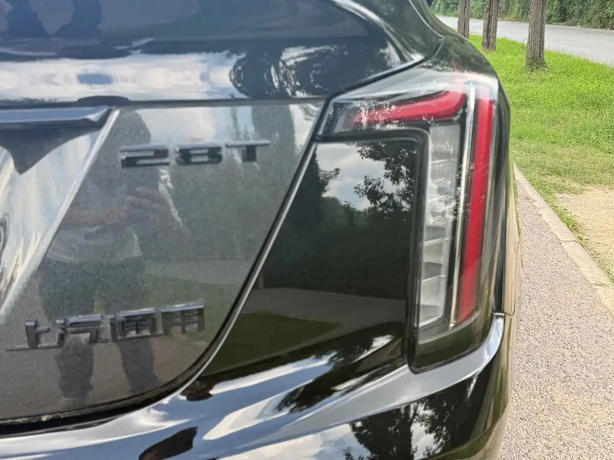 Фото 13 - Cadillac CT5