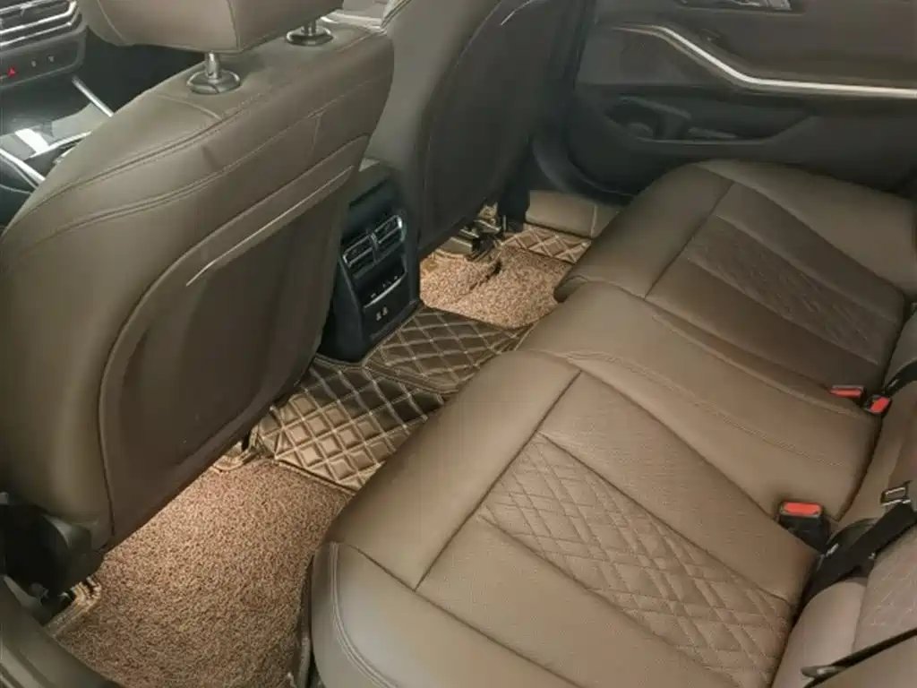 BMW 3 Series 2023 320Li M Sport Package фото 6