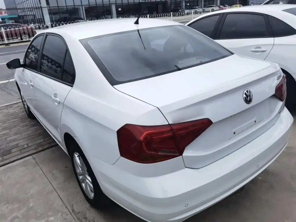 Volkswagen Jetta 2019 Dream Edition 1.5L Manual Fashion фото 5