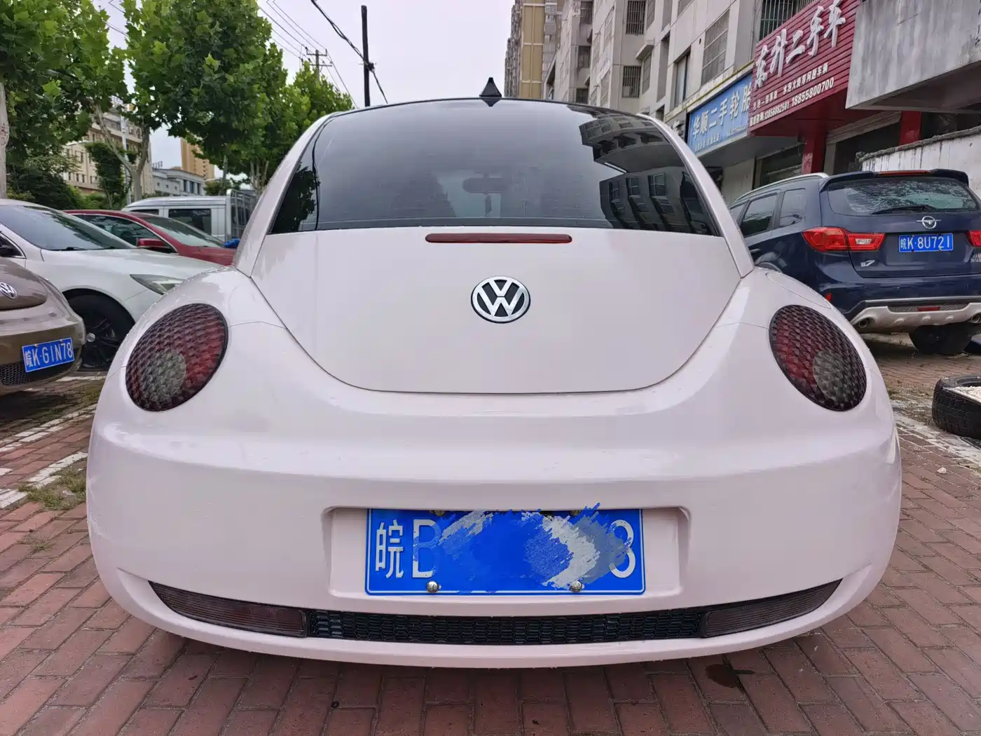 Volkswagen Beetle 2010 2010 Model 2.0 BlackOrange Comfort Edition