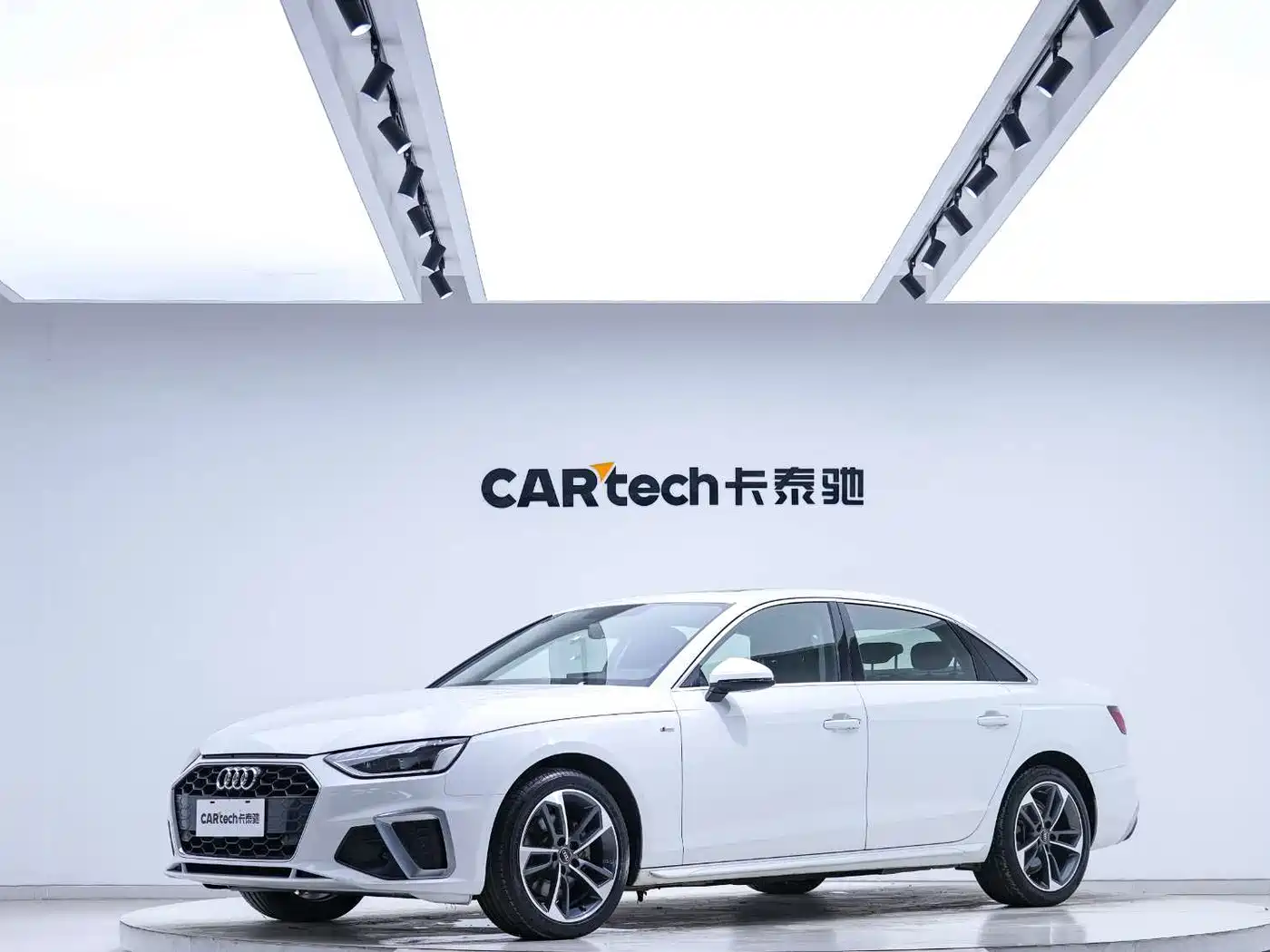 Audi A4L 2022 40 TFSI Fashion Dynamic