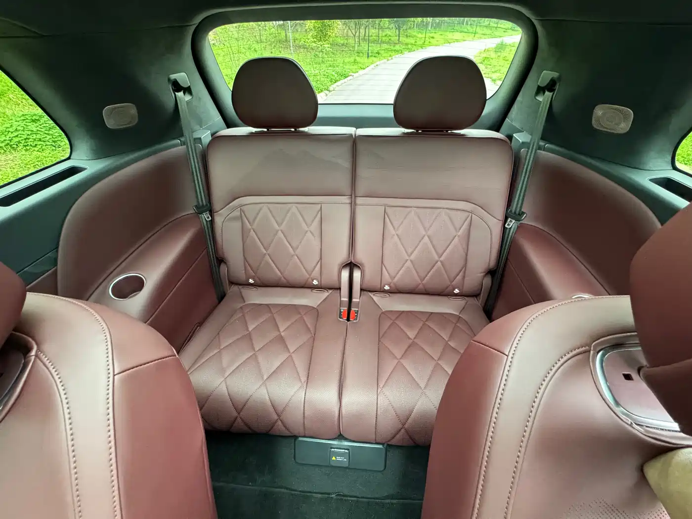 Voyah Auto VOYAH Taisan 2026 Model Base фото 19