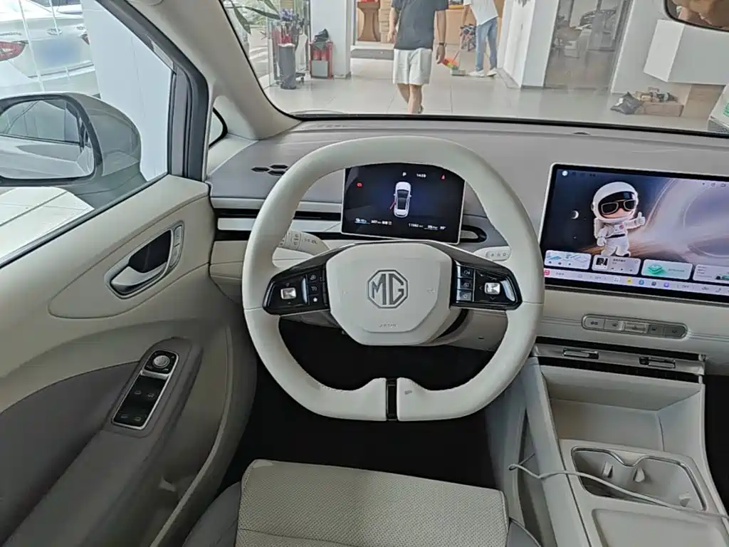 MG MG4 EV 2025 2025 Base Model