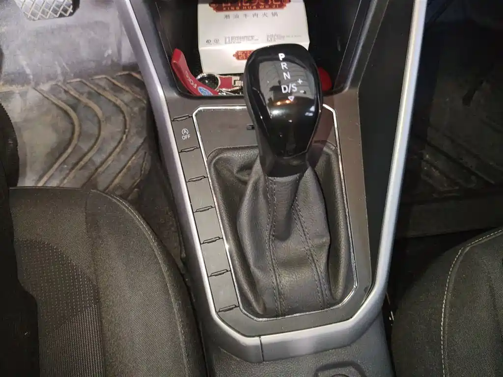 Volkswagen Polo 2023 Facelift Plus 1.5L Auto Joyful Living Edition фото 14