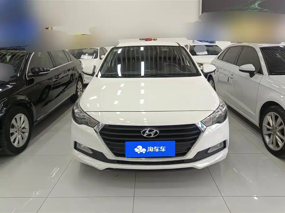 Hyundai Verna 2016 1.4L Automatic Vitality Edition SPORT фото 2
