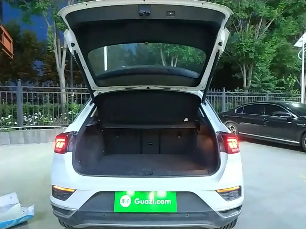 Volkswagen T-Roc, миниатюра 15