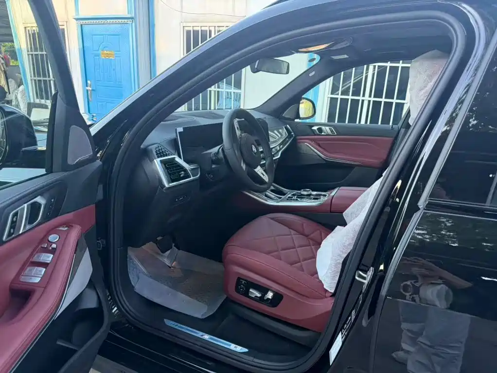 BMW X5 2026 2026 Facelift xDrive 40Li M Sport Shadowline Package