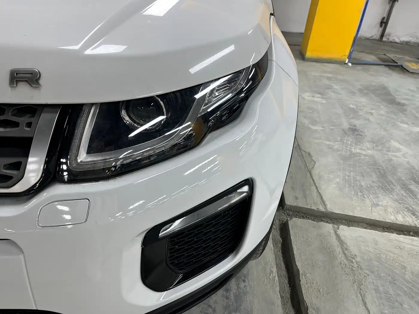 Land Rover Range Rover Evoque 2018 240PS SE Smart Edition фото 4