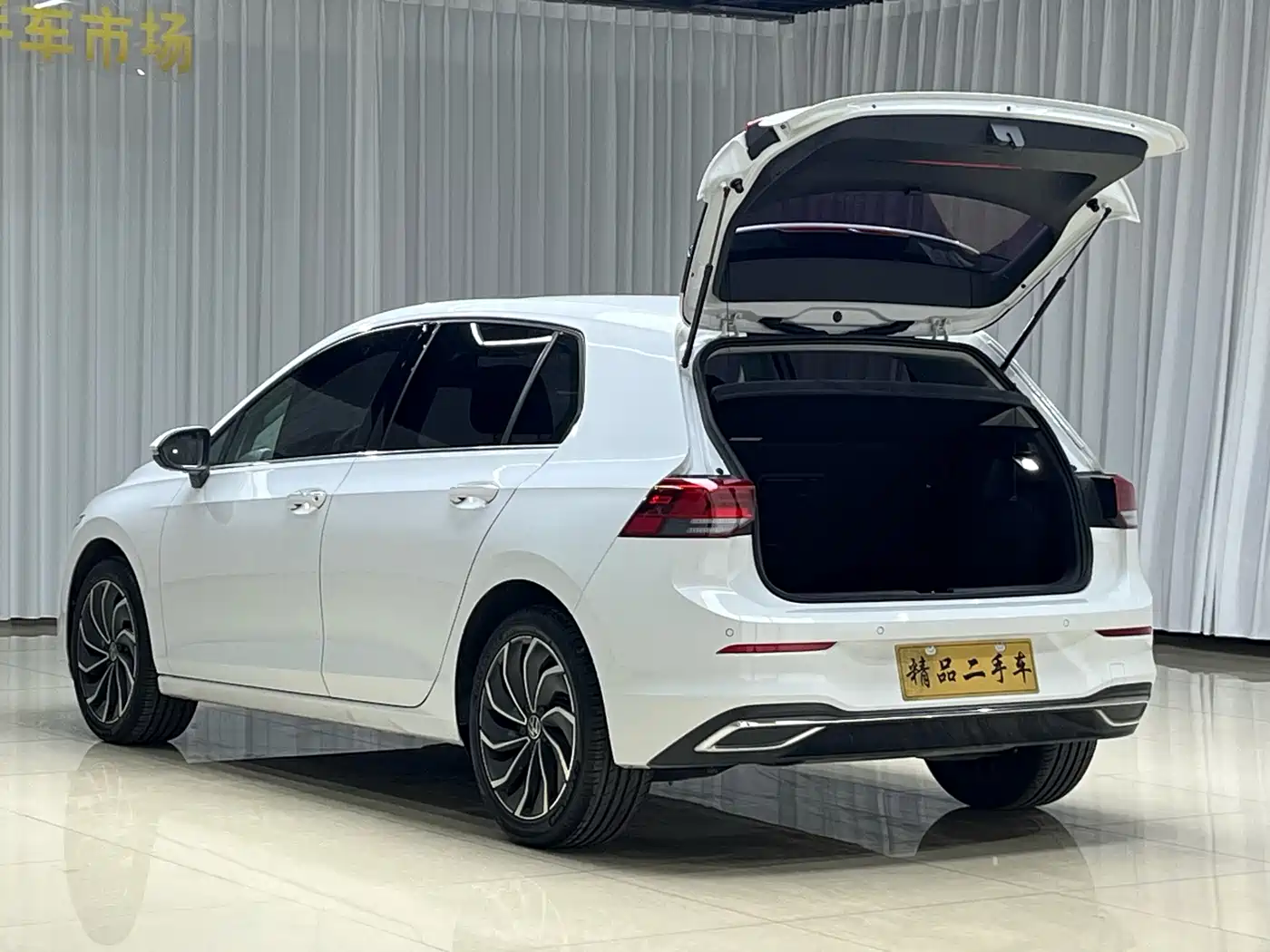 Volkswagen Golf 2021 280TSI DSG Pro Launch Edition фото 8