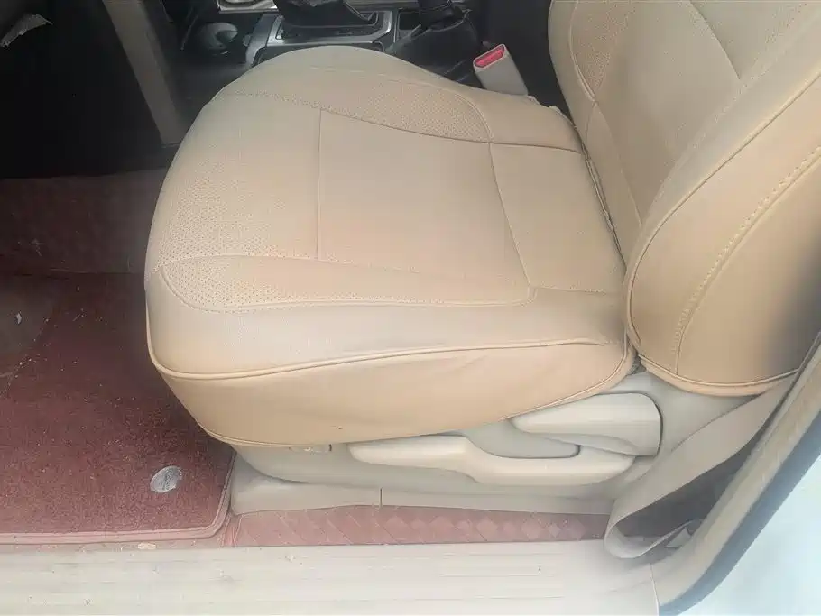 Toyota Prado (Import) 2010 2.7L Auto Luxury фото 9