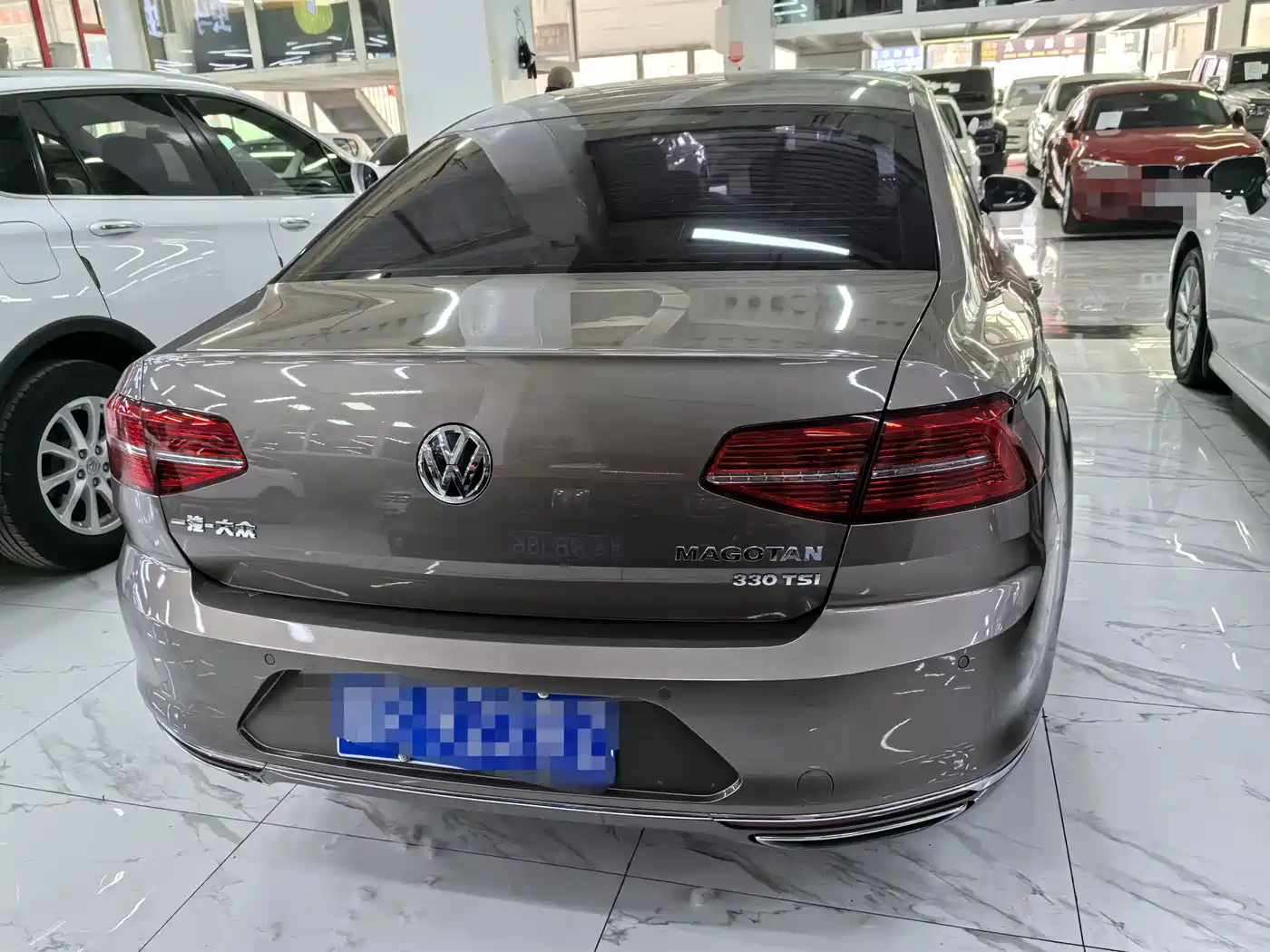 Volkswagen Magotan 2018 330TSI DSG Luxury фото 5