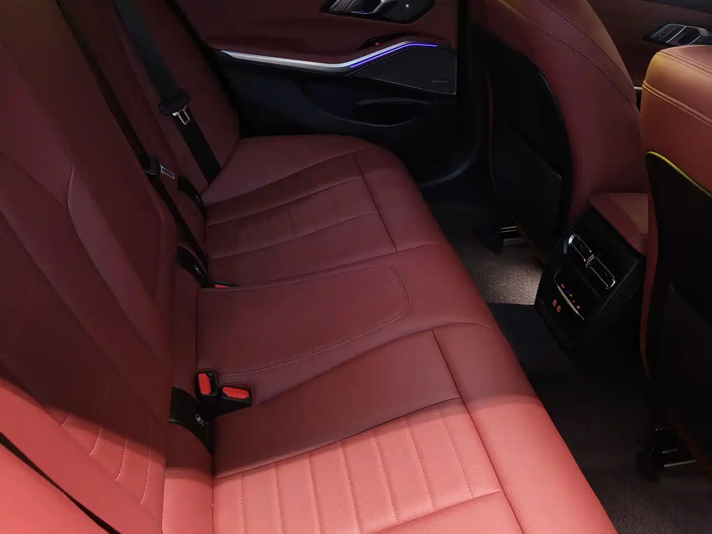 BMW 3 Series 2021 Second Facelift 325i M Sport Night Package фото 12