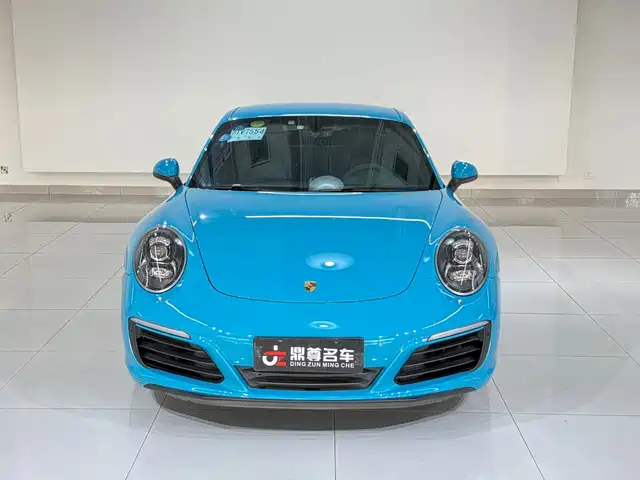 PORSCHE 911