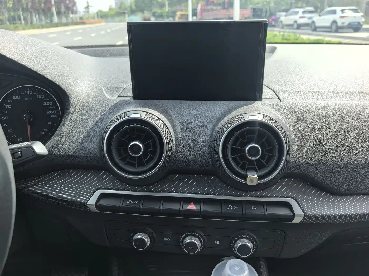 Audi Q2L 2020 35 TFSI Progressive Dynamic Model фото 16