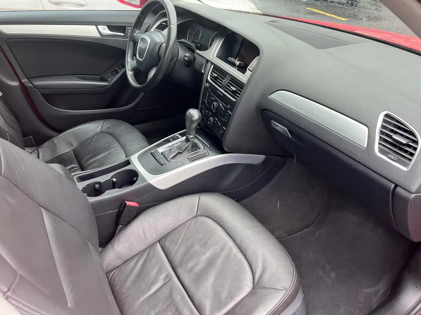 Audi A4L 2011 2011 2.0 TFSI Standard