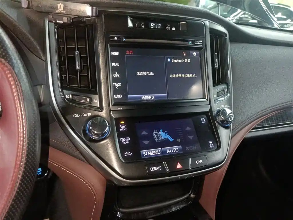 Toyota Crown 2017 2.0T Sport Edition фото 13