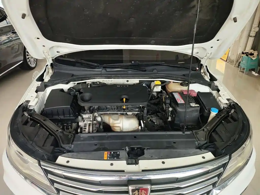 Roewe i6 2020 2020 PLUS 1.6L CVT 4G Connected Glory Flagship Edition