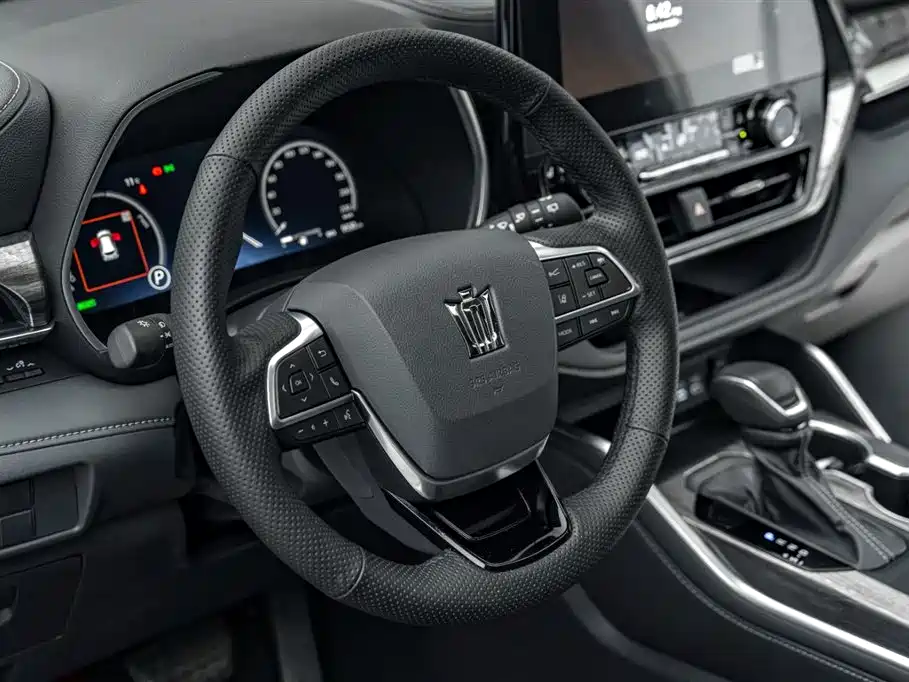 Toyota Crown Kluger 2024 2.5L HEV 4WD Luxury Edition фото 16