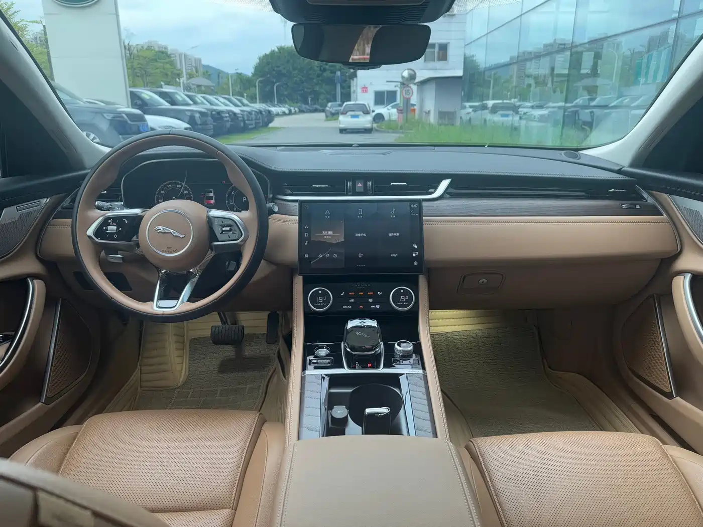 Jaguar XFL 2025 2024 2.0T P250 2WD Premium Luxury