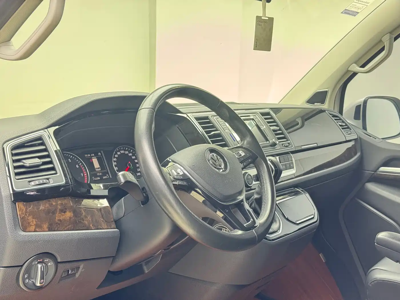 Volkswagen Multivan 2018 2.0TSI 4WD Premium Edition 7-Seater фото 5