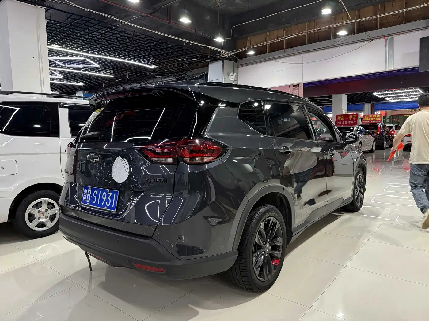 Chevrolet Volando 2023 2020 Mild Hybrid Redline 530T Automatic Premium Edition (5+2 seater)