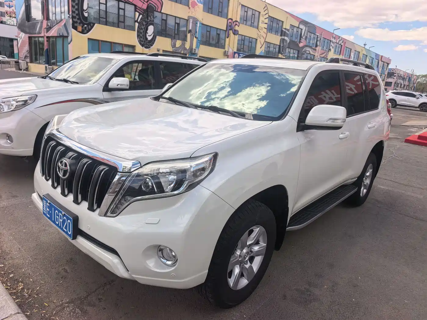 Toyota Prado 2016 3.5L Auto TX-L фото 2