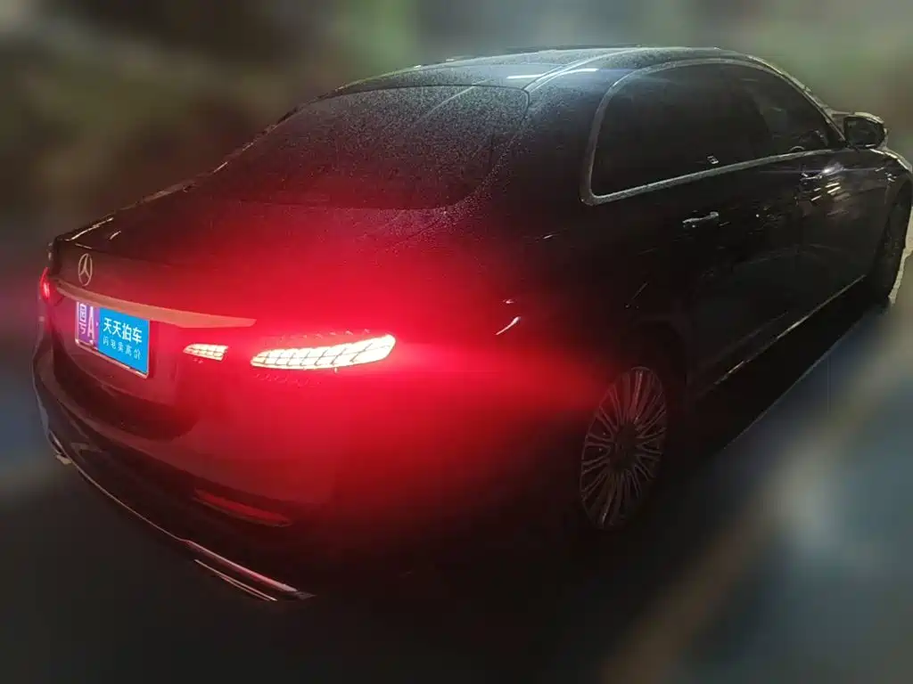 Mercedes-Benz E-Class, миниатюра 2