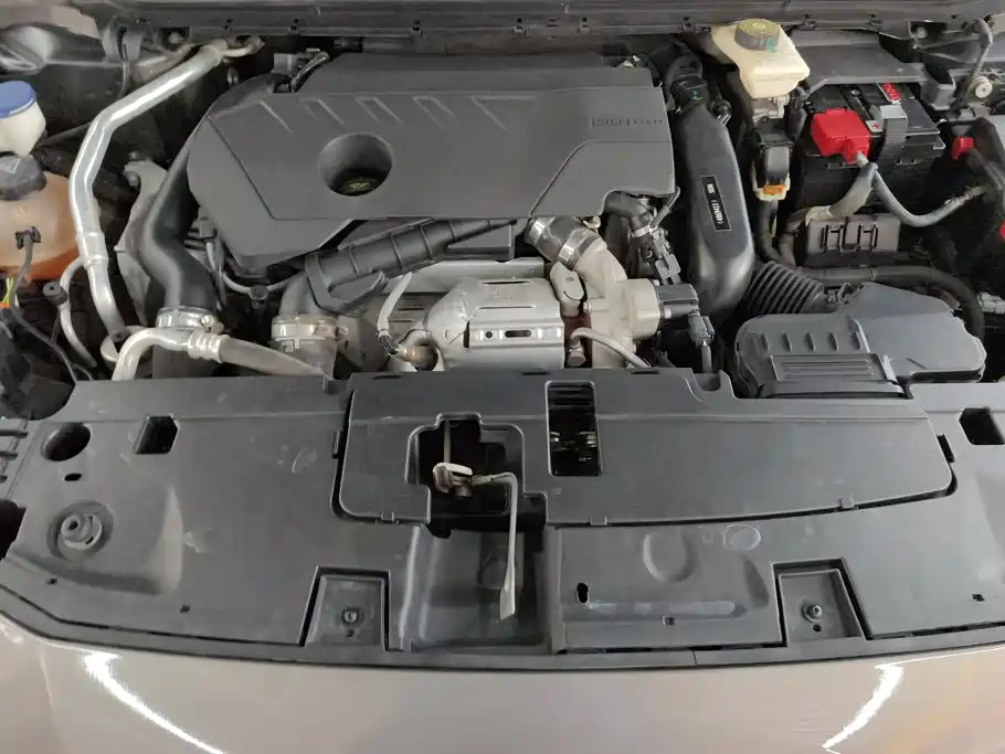 Peugeot 408 2023 2022 1.6T Light Chaser Edition