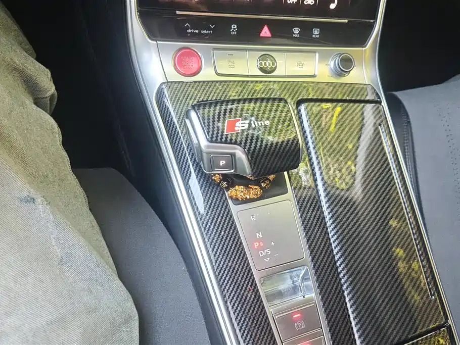 Audi A6L 2024 40 TFSI Luxury Elegance фото 16