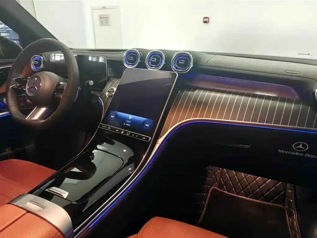 Mercedes-Benz GLC 2024 GLC 300 L 4MATIC Luxury 7-seater фото 12