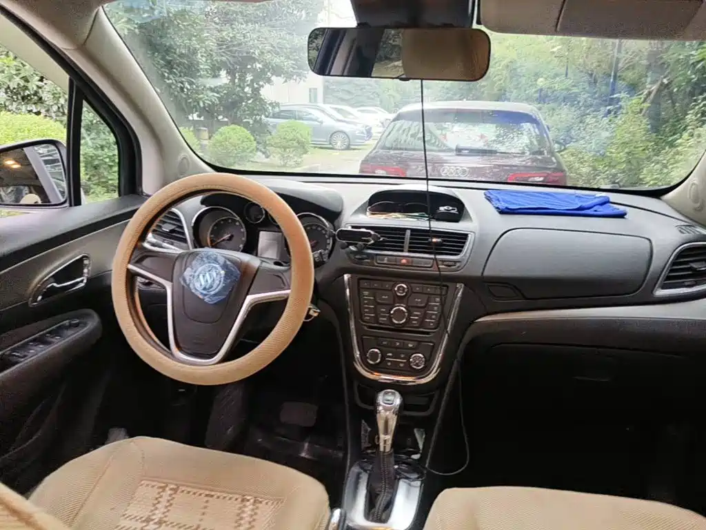Photo 11 - Buick Encore