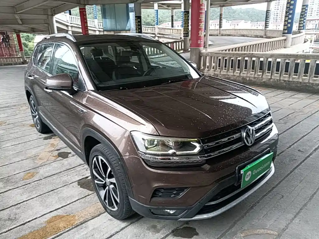 Фото 4 - Volkswagen Tharu