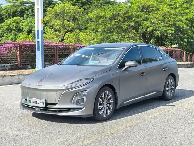  Hongqi Hongqi E-QM5 2023 620km PLUS