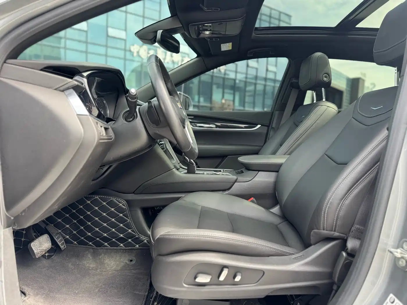 Cadillac XT5 2021 2.0T 2WD Luxury Edition фото 4