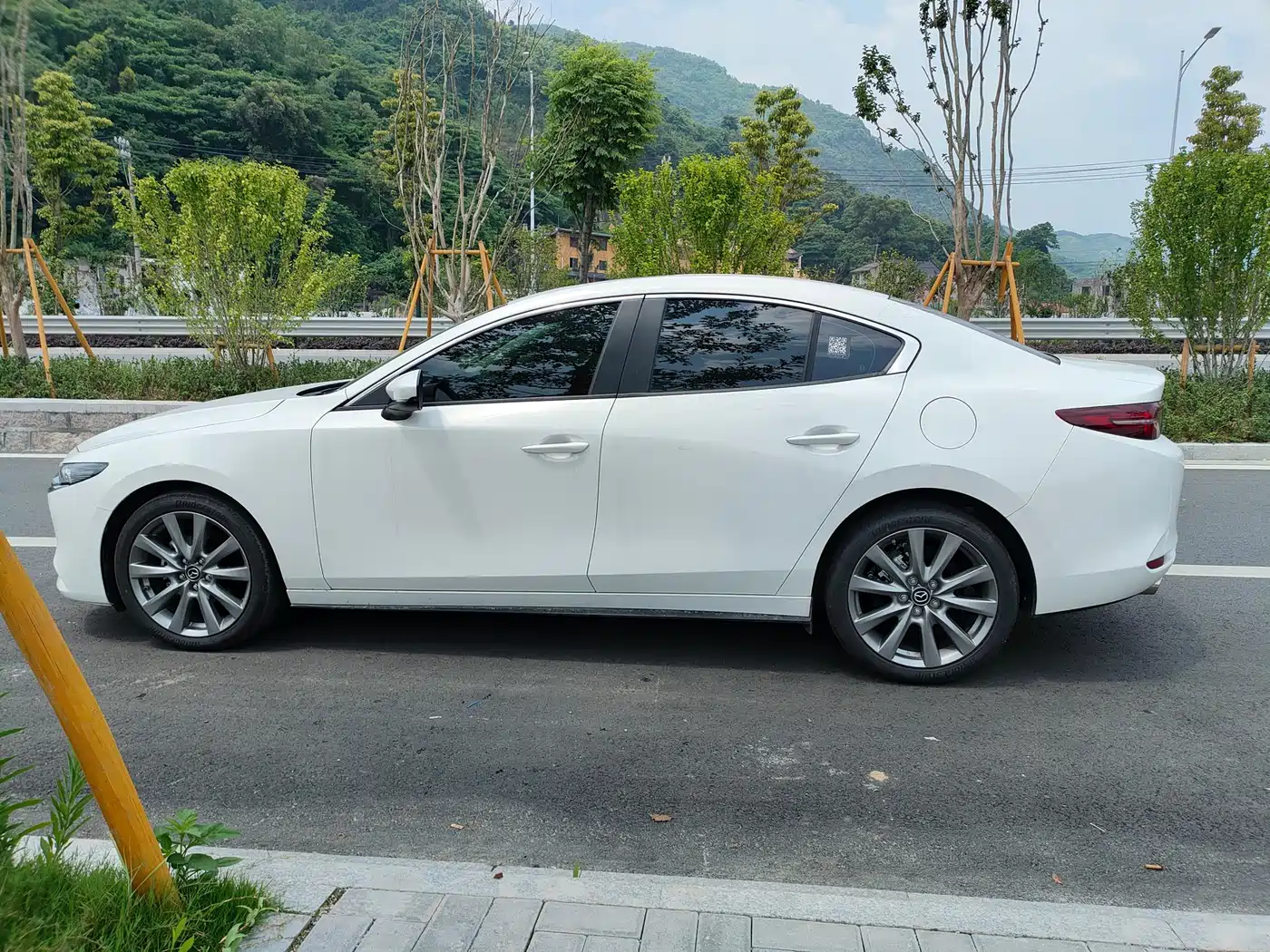 Mazda Mazda3 Axela 2024 2023 2.0L Automatic Premium Edition