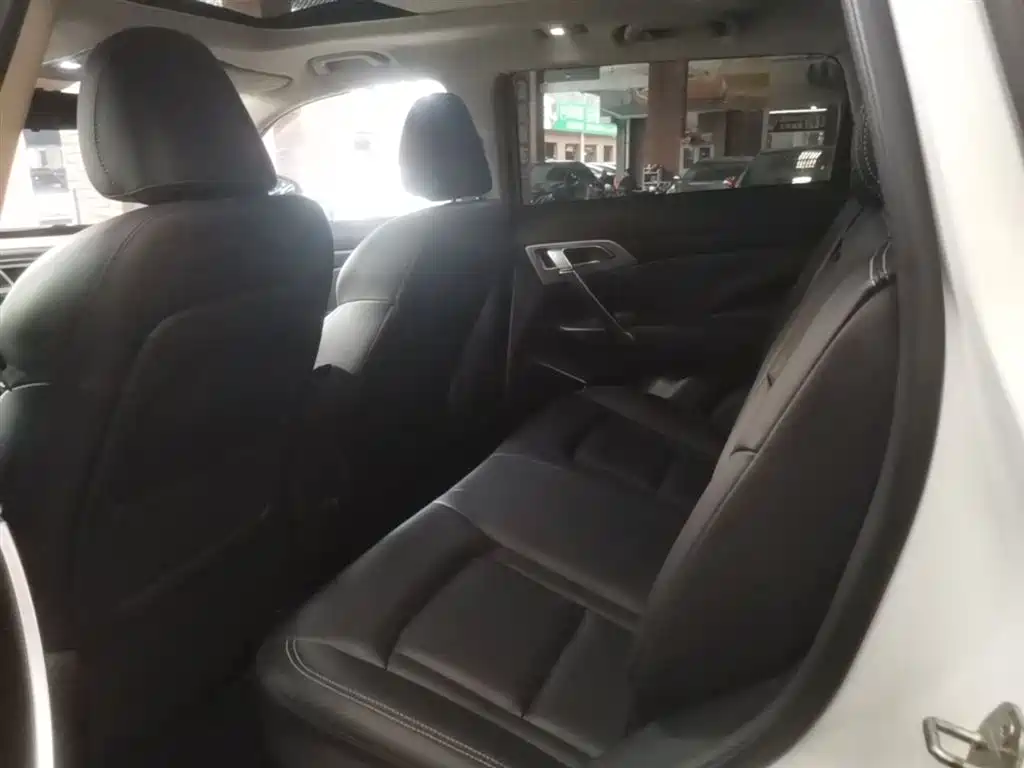 Geely Boyue 2016 2016 2.0L Manual Smart·Style Edition
