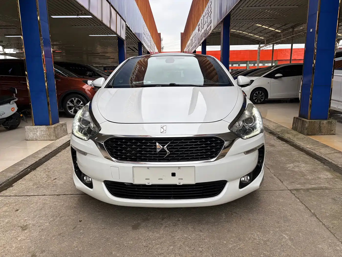 DS 5 2018 2015 1.6T Luxury THP160