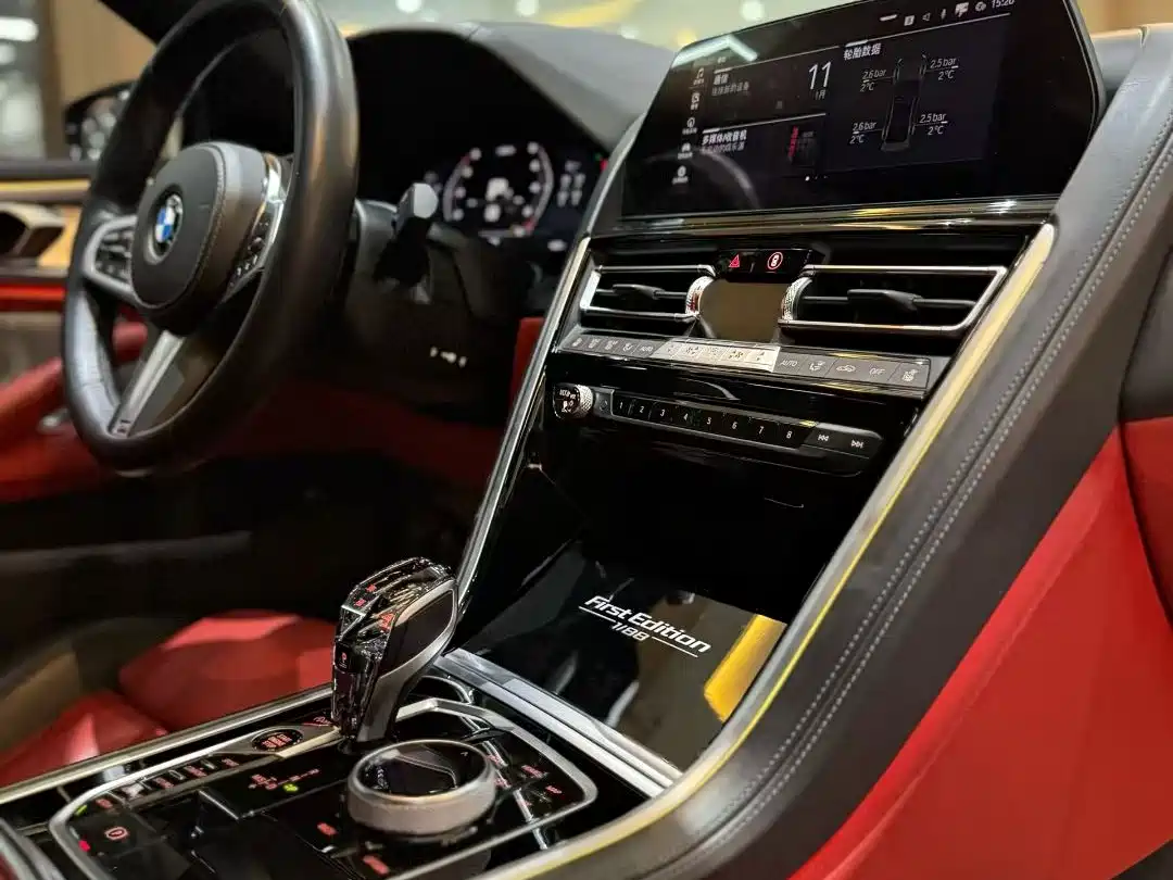 BMW 8 Series 2019 840i 4-Door Coupe Launch Limited Edition фото 4