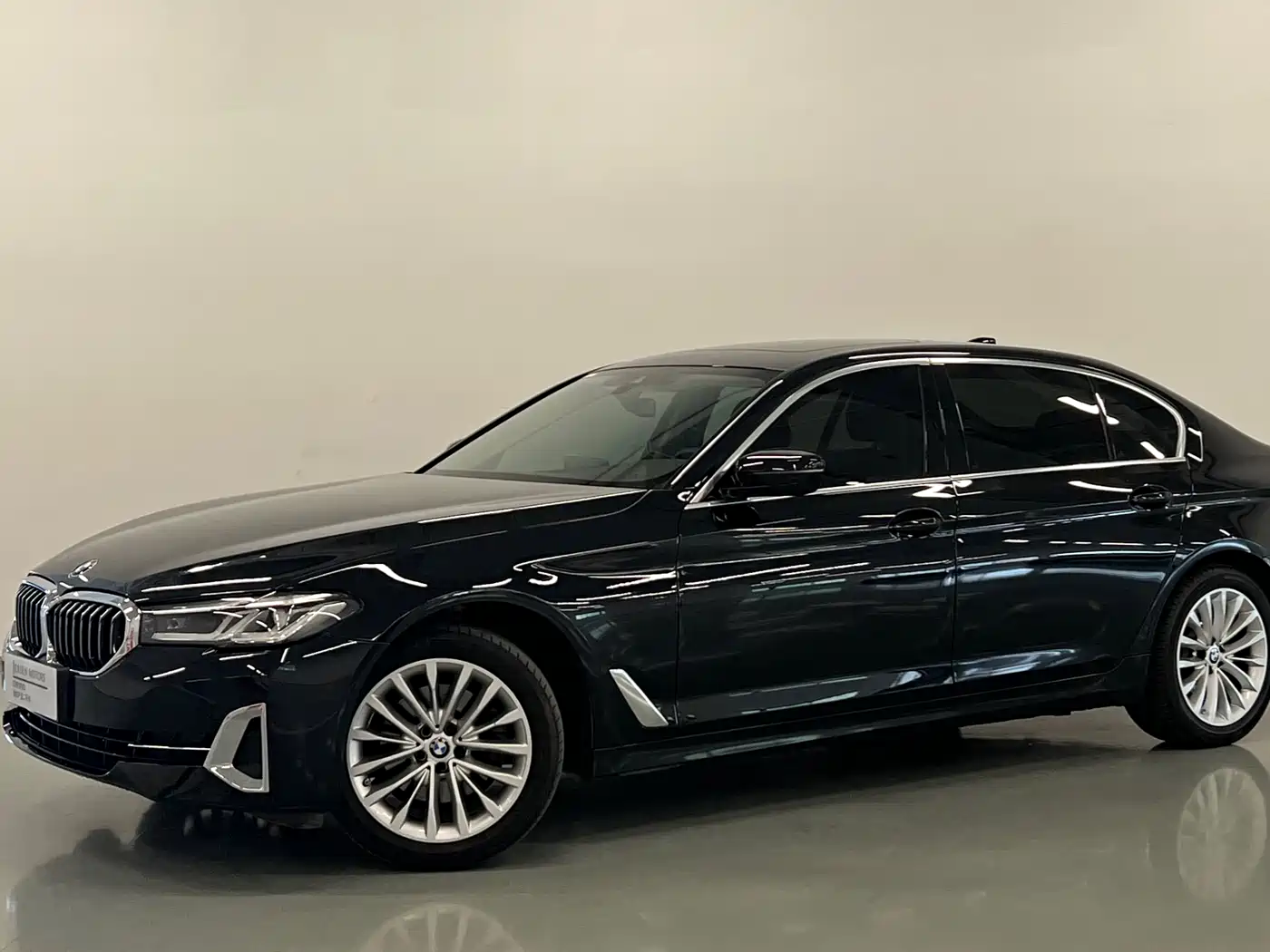 BMW 5 Series 2022 525Li Luxury Package