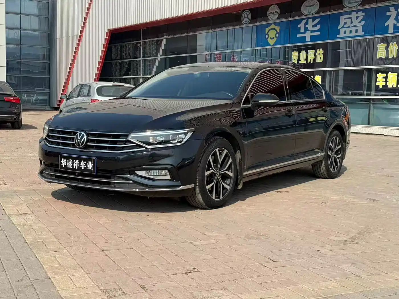 Volkswagen Magotan 2020 330TSI DSG Leading фото 2