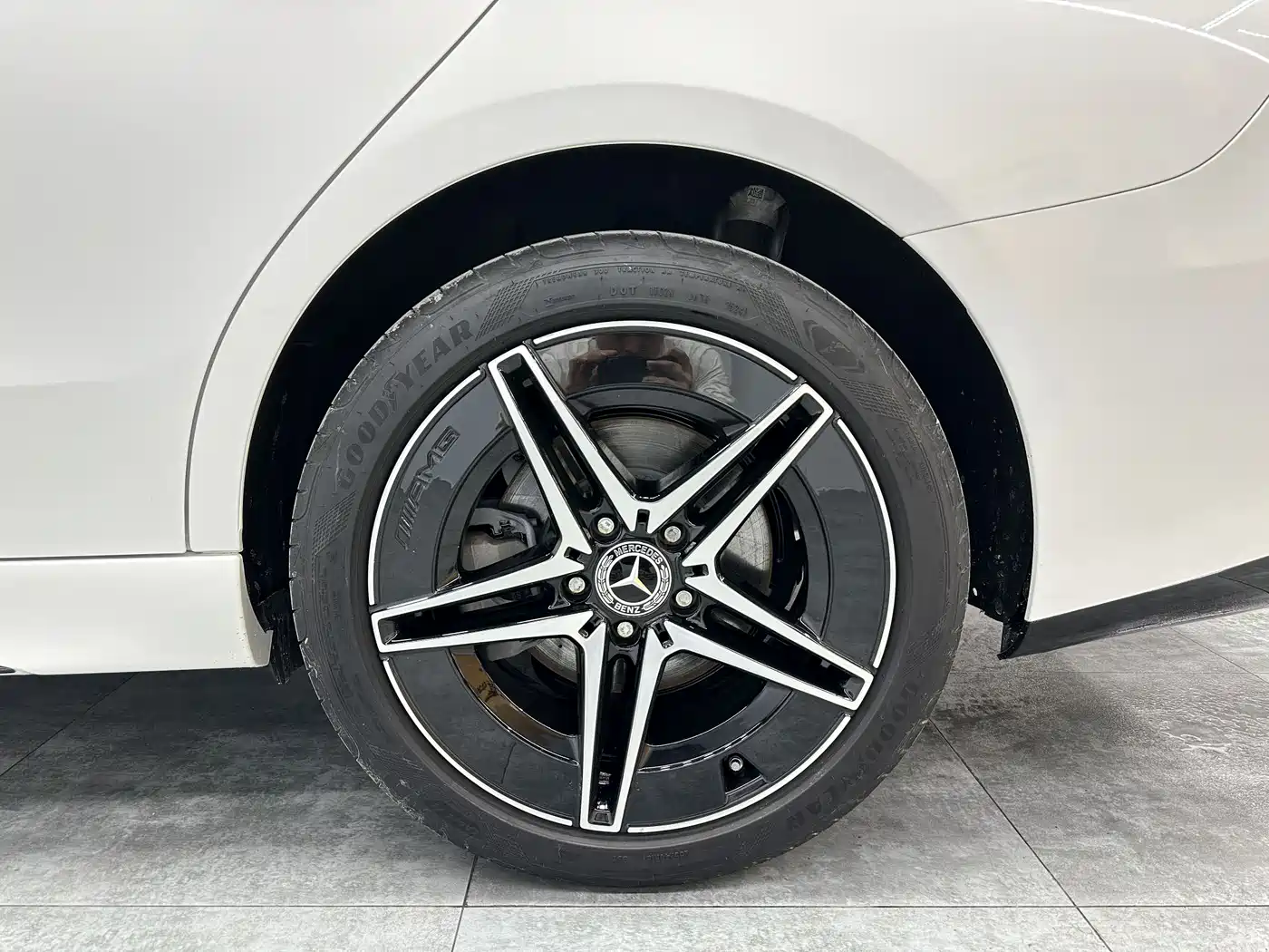 Mercedes-Benz C-Class 2024 Facelift III C 260 L Night Sport Edition фото 17