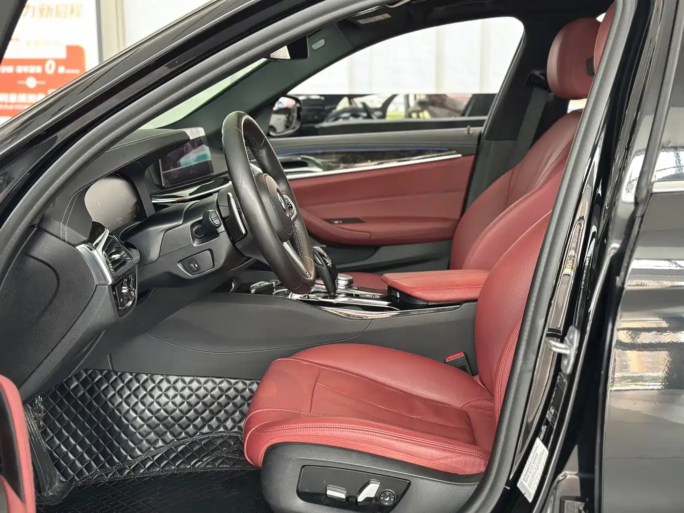 Photo 7 - BMW 5 Series