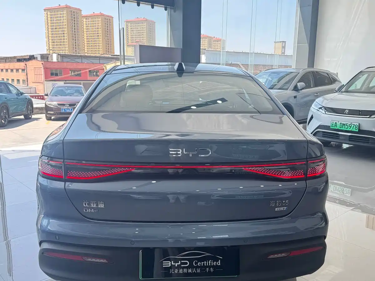 BYD SEAL 05 DM I