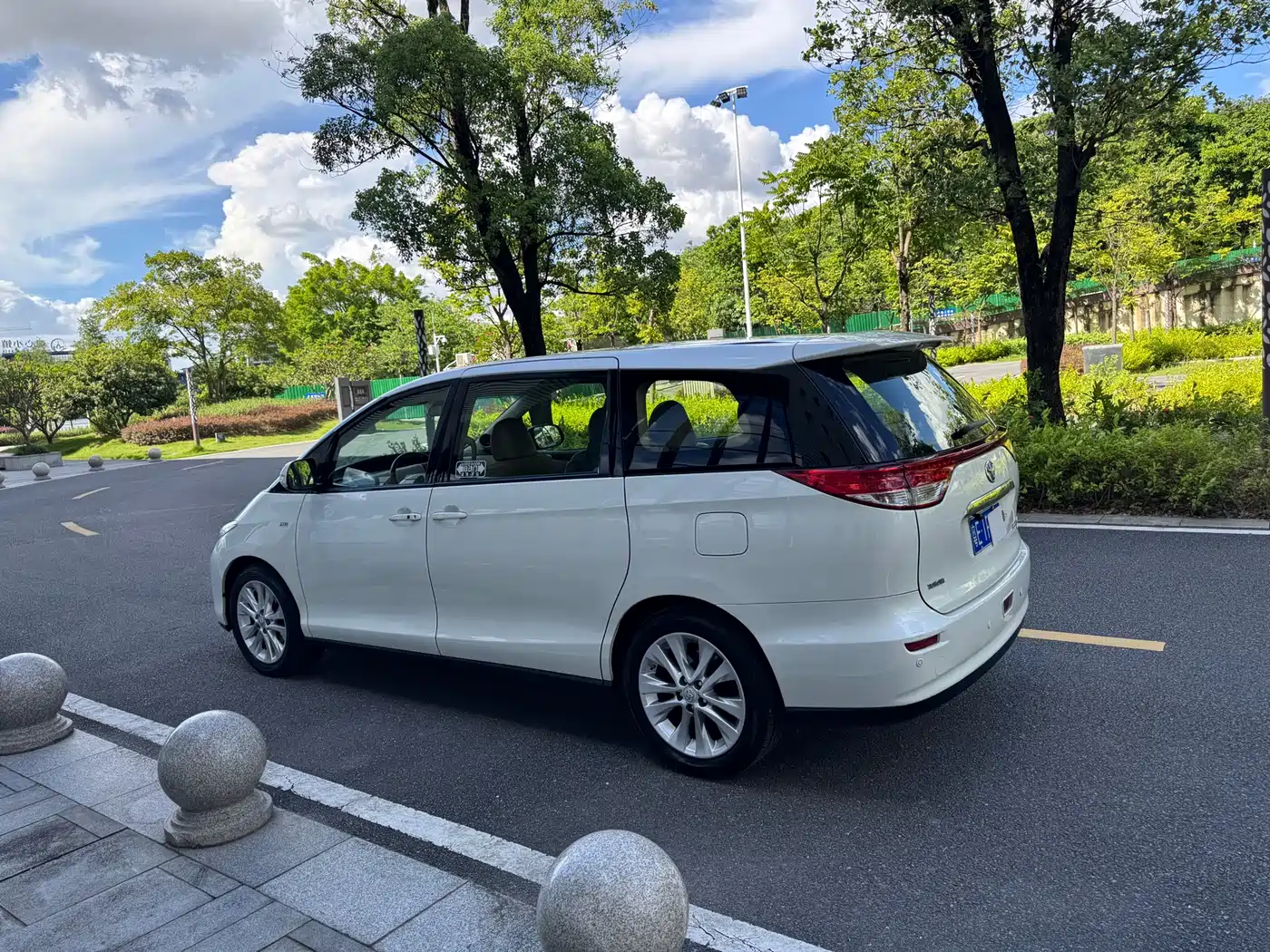 Toyota Previa 2012 2012 2.4L 7-Seater Luxury Edition
