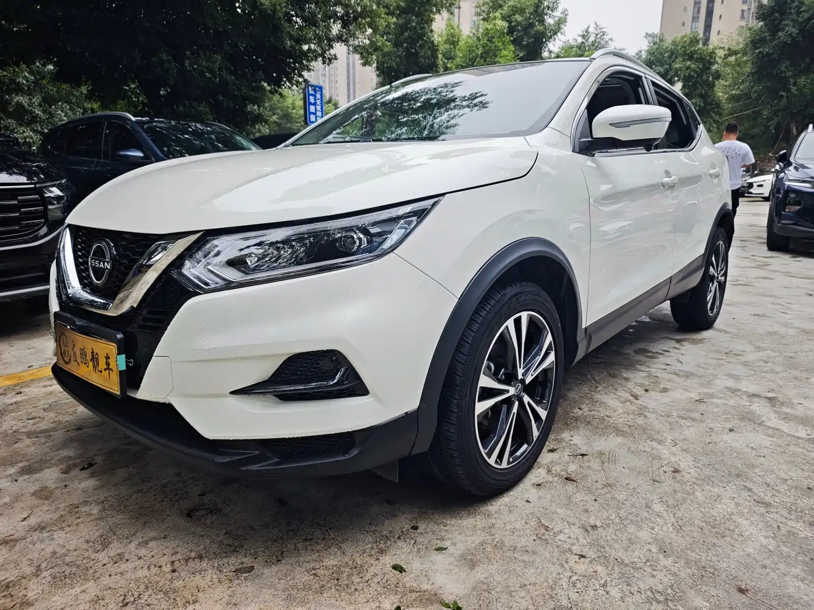 Photo 1 - Nissan Qashqai