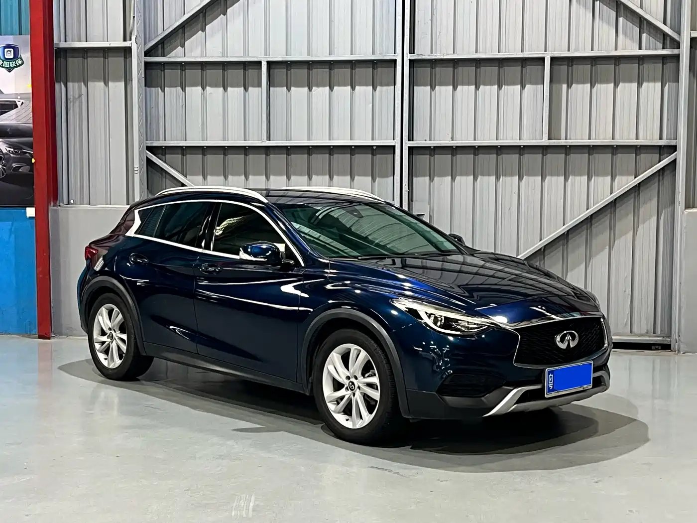 Infiniti QX30 2017 1.6T 2WD Fashion Edition фото 3