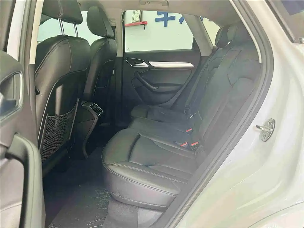 Audi Q3 2016 35 TFSI Style фото 22