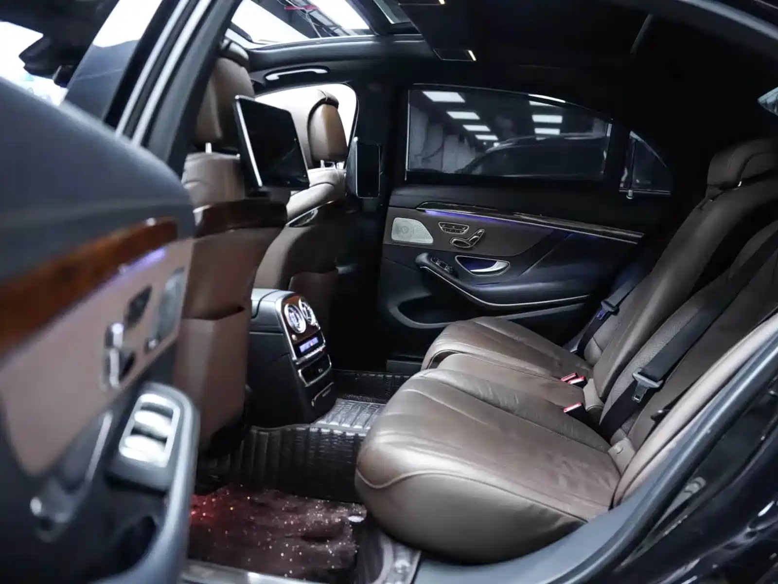 Фото 8 - Brabus S-Class